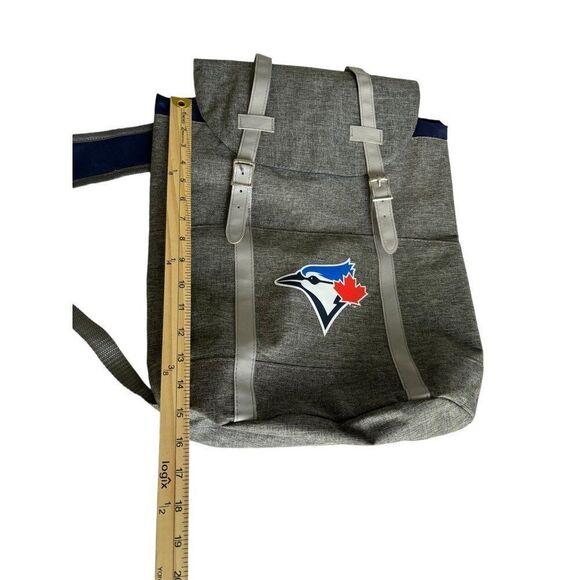Toronto Blue Jays Gray Backpack With Adjustable Straps & Buckle Closure - Picture 3 of 9